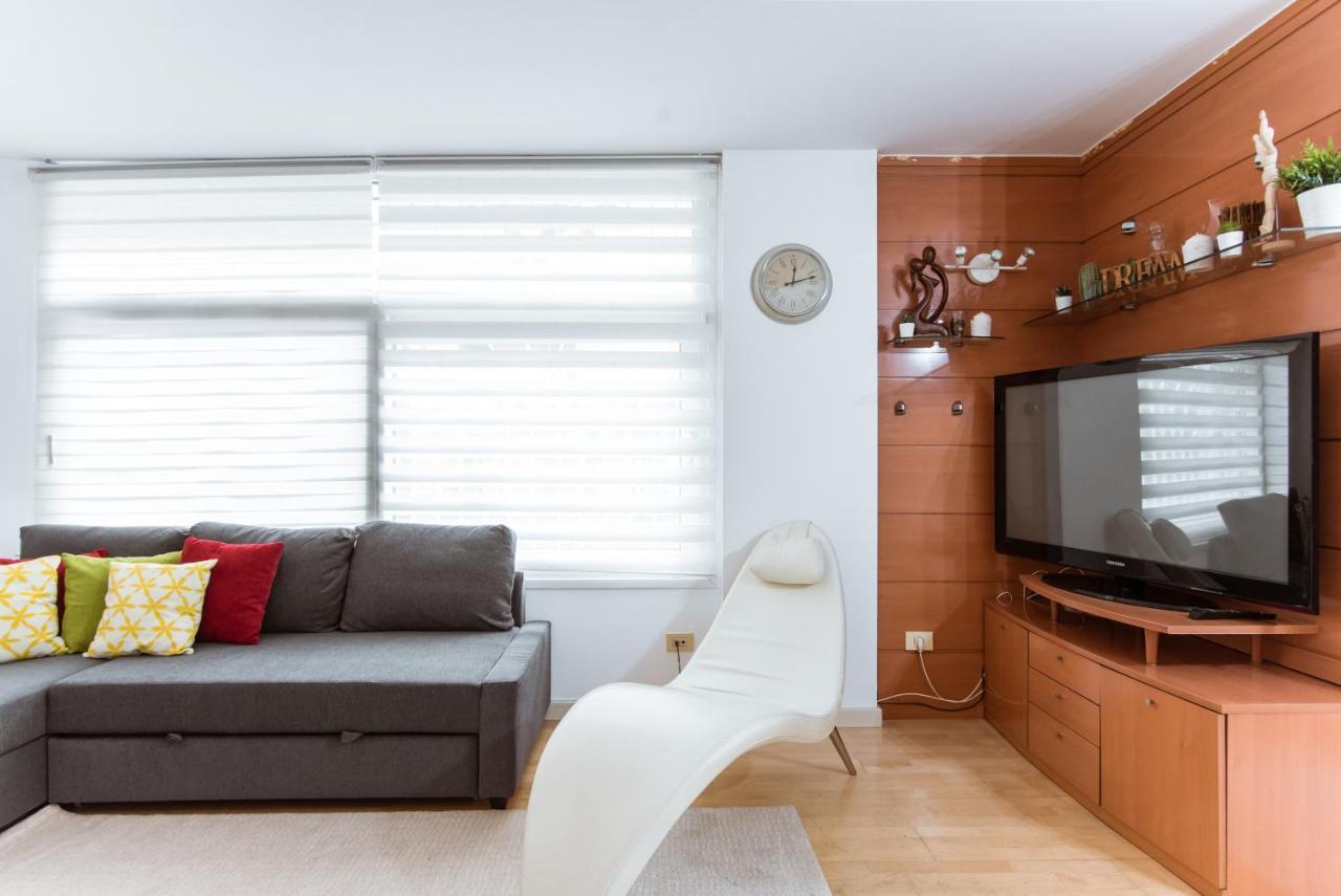 Two Bedroom Townhouse Within 10Min Walk From Beach Barcelona Kültér fotó