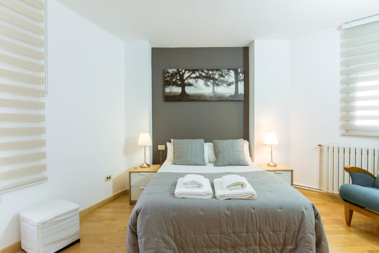 Two Bedroom Townhouse Within 10Min Walk From Beach Barcelona Kültér fotó