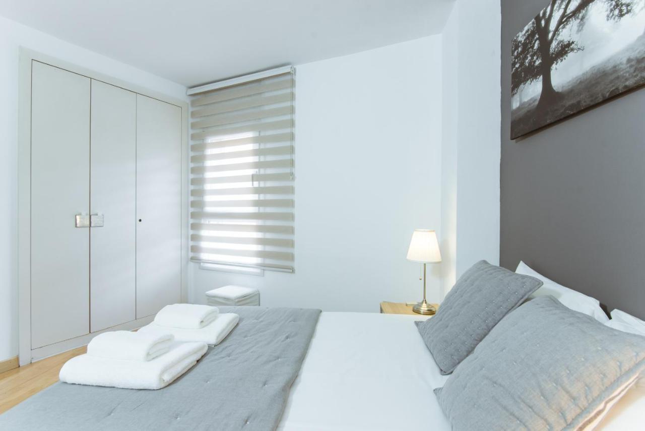 Two Bedroom Townhouse Within 10Min Walk From Beach Barcelona Kültér fotó