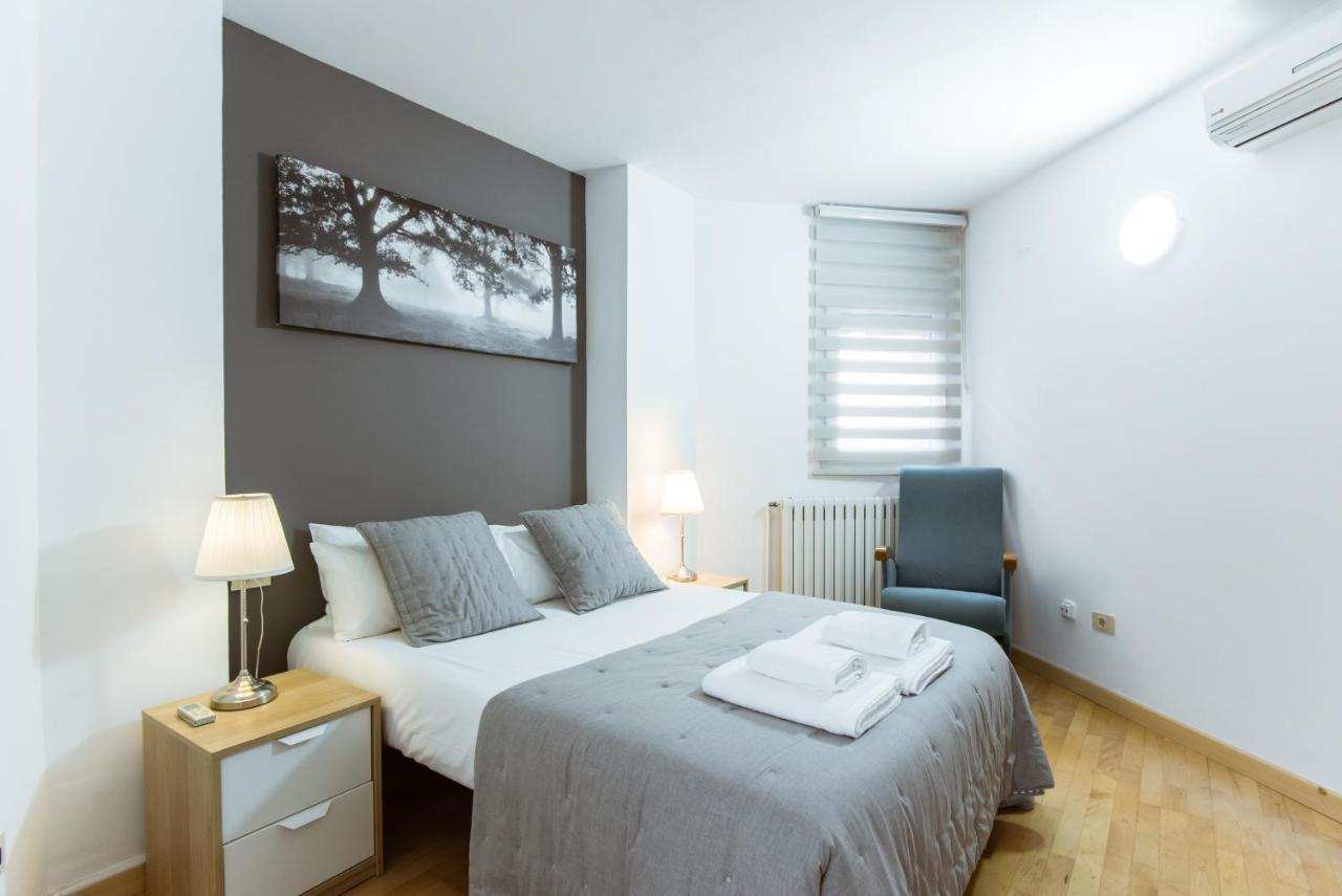 Two Bedroom Townhouse Within 10Min Walk From Beach Barcelona Kültér fotó