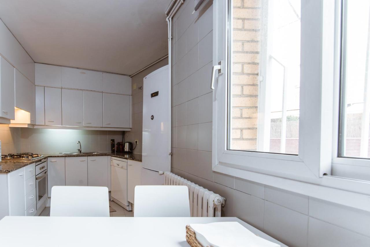 Two Bedroom Townhouse Within 10Min Walk From Beach Barcelona Kültér fotó